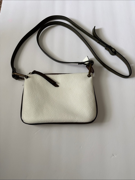 A. Bellucci Handbags - A. Bellucci white pebbled leather crossbody bag dark green trim & strap